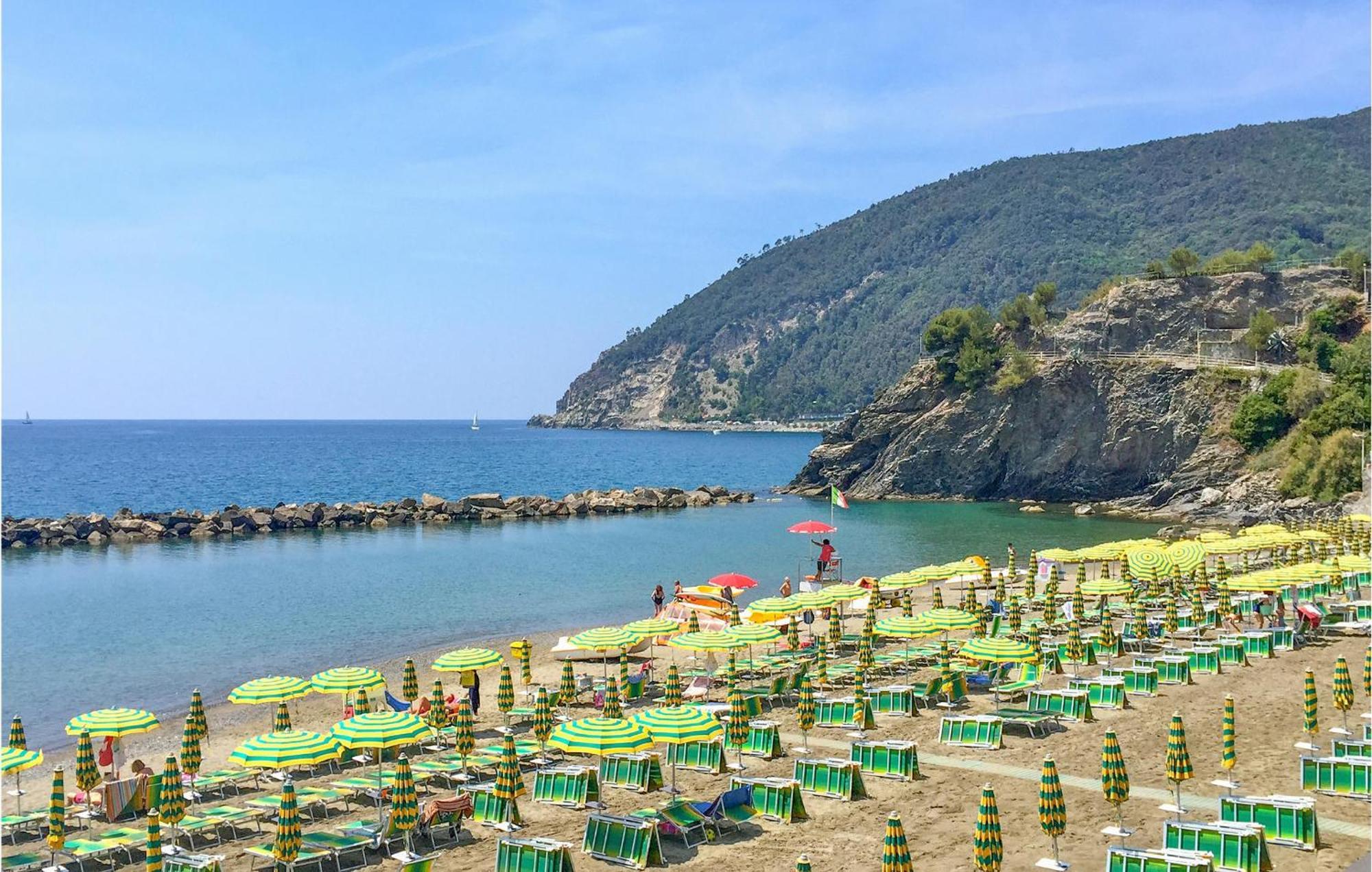 Amazing Apartment In Moneglia With House Sea View 外观 照片